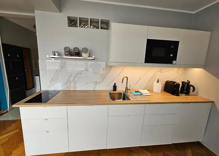 Swietojanska 104 * Gdynia